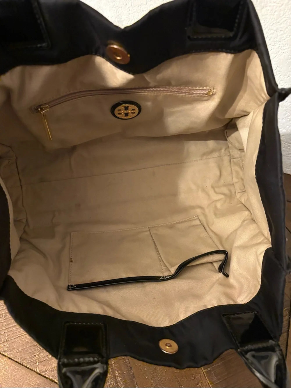 Tory Burch Black Nylon Tote with Patent Trim and Logo - Picture 8 of 8